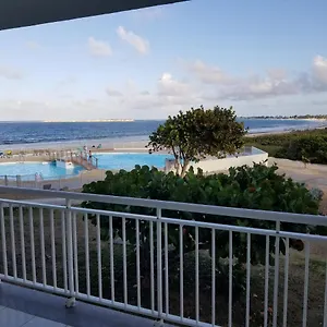 Orient Bay Beach Studio La Baie-Orientale